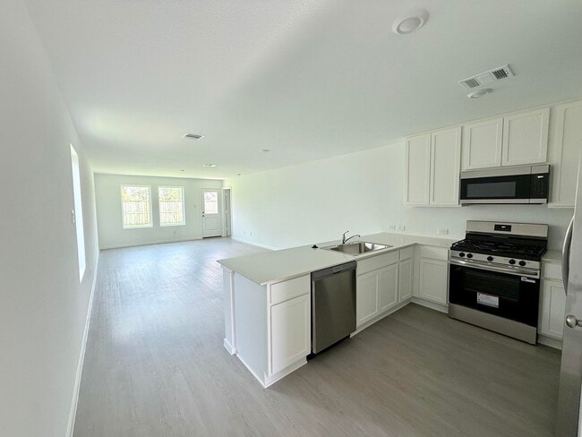 Photo - 920 Capracotta Dr