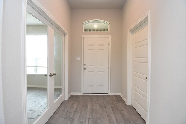 Photo - 2128 Port Jackson Dr