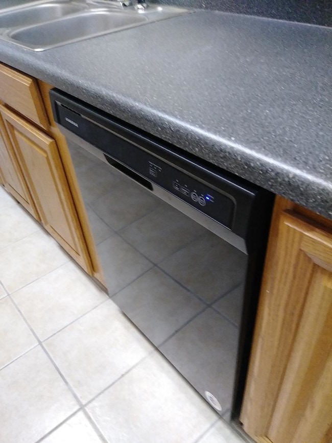 new dishwasher - 4518 Y A Tittle Ave Unit 6