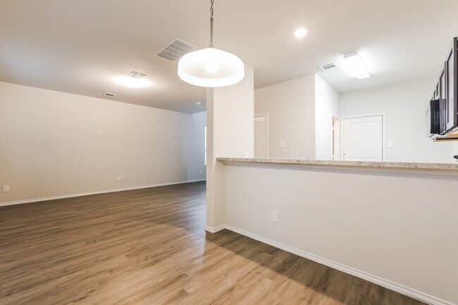 2634 Camrola Wy