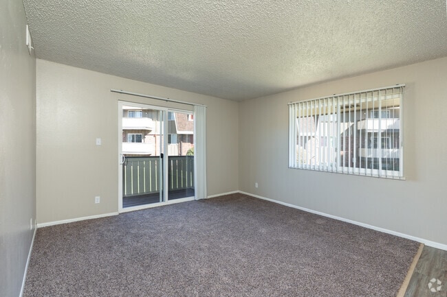 2BR, 1BA - 950SF - Living Room