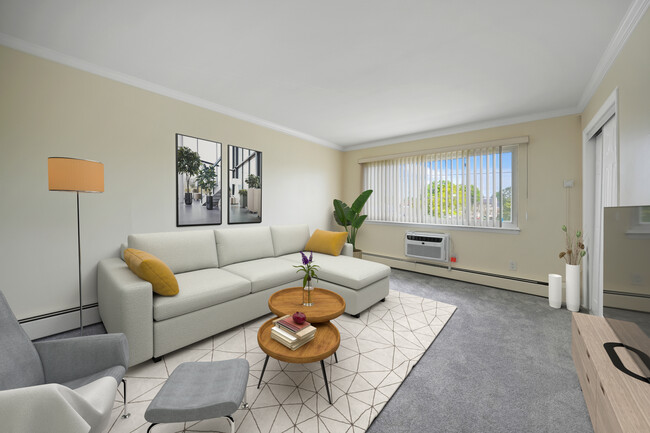 Large living area - The Niche at Roman Gardens Apartments