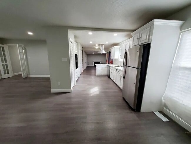 Photo - Spacious 2 Story Home With Lincoln Schools