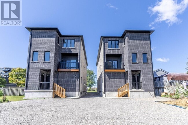 Photo - 227 Grenfell St Unit 1