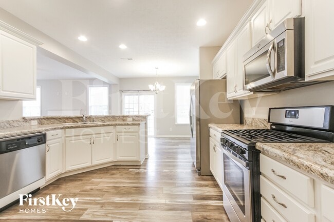 Photo - 5776 Bluff View Ln