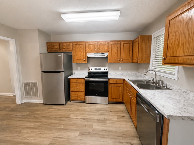 308 E Gilbreath St Unit B