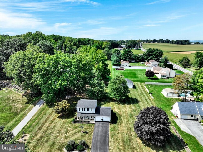 Photo - 120 Duquesne Dr