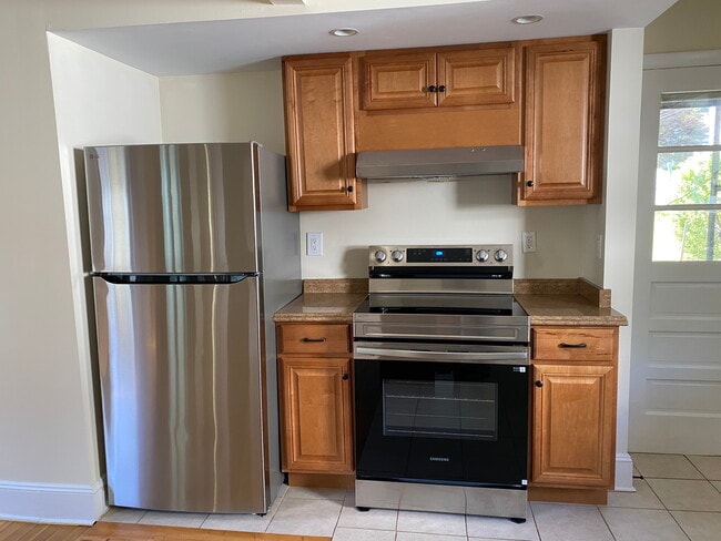 Photo - 32 Weaver St Unit 1