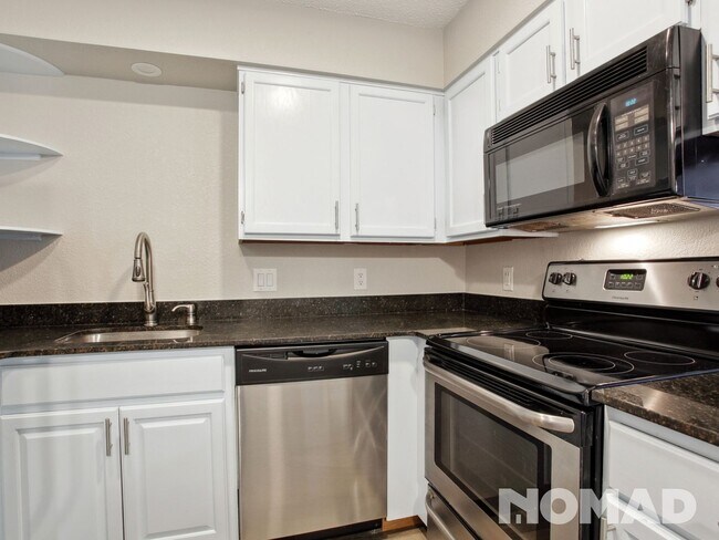 Photo - 2 Bedroom Condo with Garage