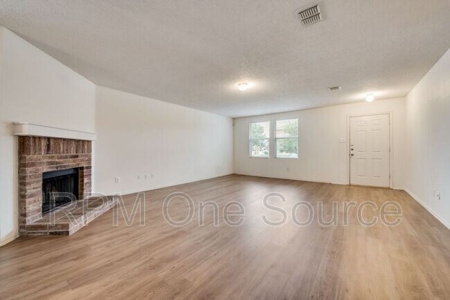 Photo - 2633 Salt Maker Way
