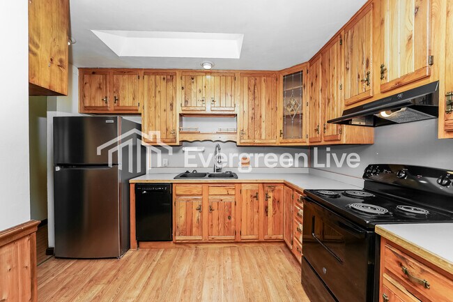 Photo - 220 Glendale Ave SE