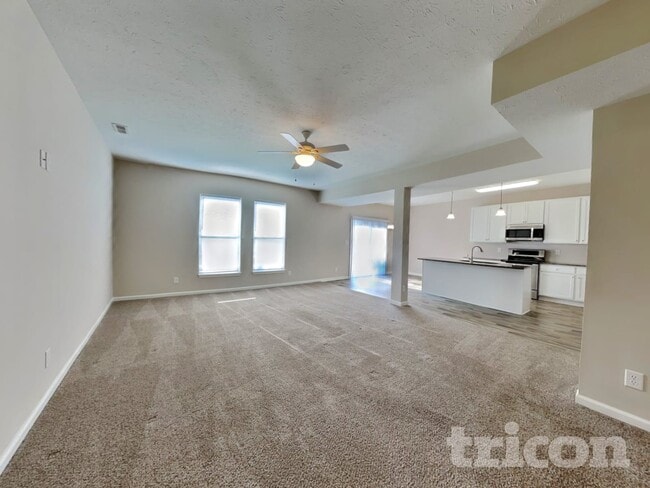 Photo - 1105 Tomahawk Pl