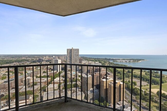 Photo - 1 bedroom in Chicago IL 60613 Unidad 4410
