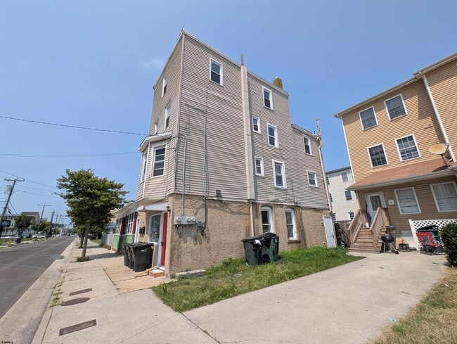 Building Photo - 203 N South Carolina Ave Unit 3 Rental