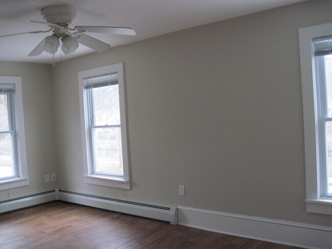 Photo - 322 N Titus Ave Unidad Apt. 2