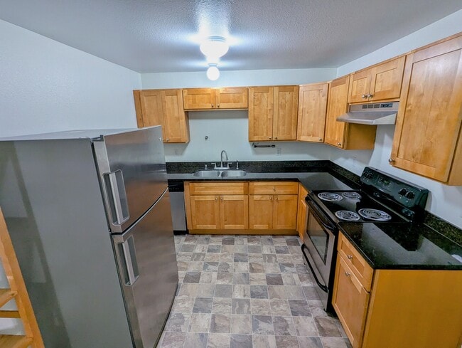 Photo - 2 Bed/1 Bath House - 5 min to Lakewood Tow...