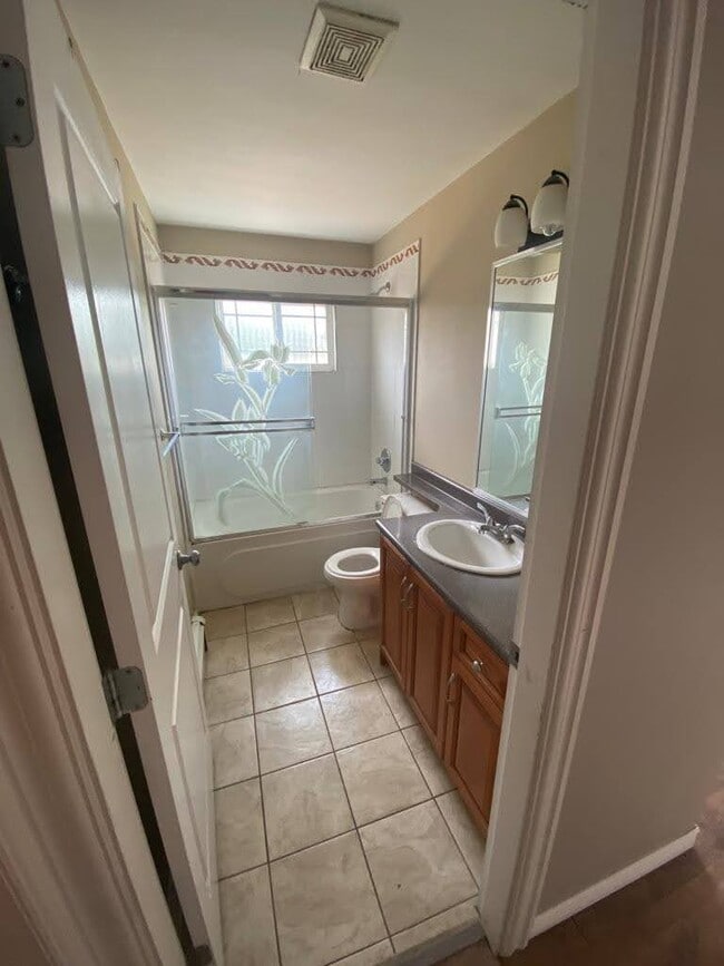 Photo - 8009 Melburn Dr