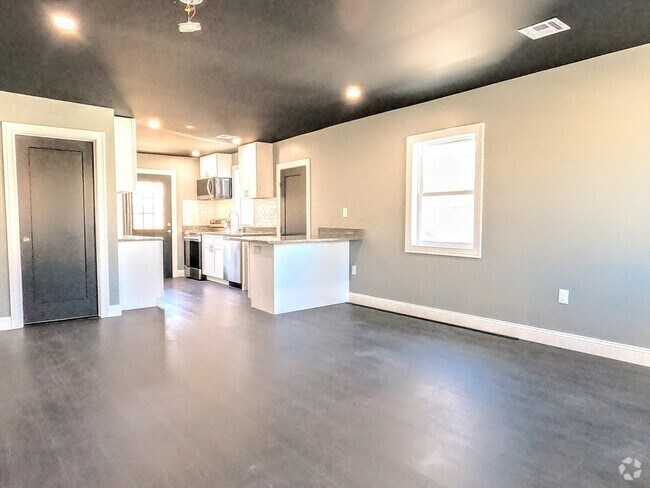 Building Photo - 2 Sunnyside St Unit 2 Rental