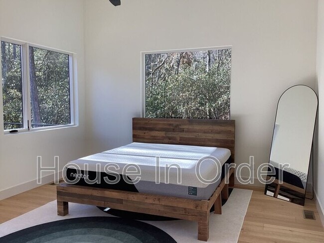 Photo - 170 Mountain Laurel Ln