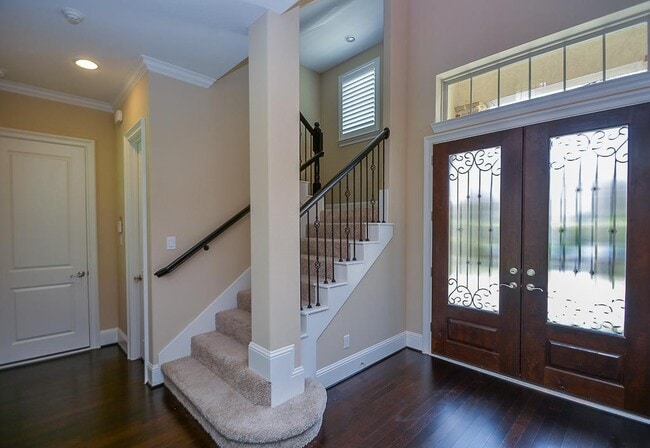 Photo - 15907 Court St