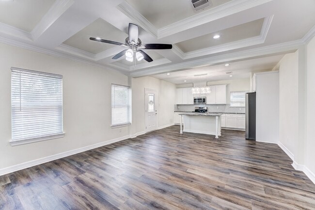 Photo - 410 N 4th St