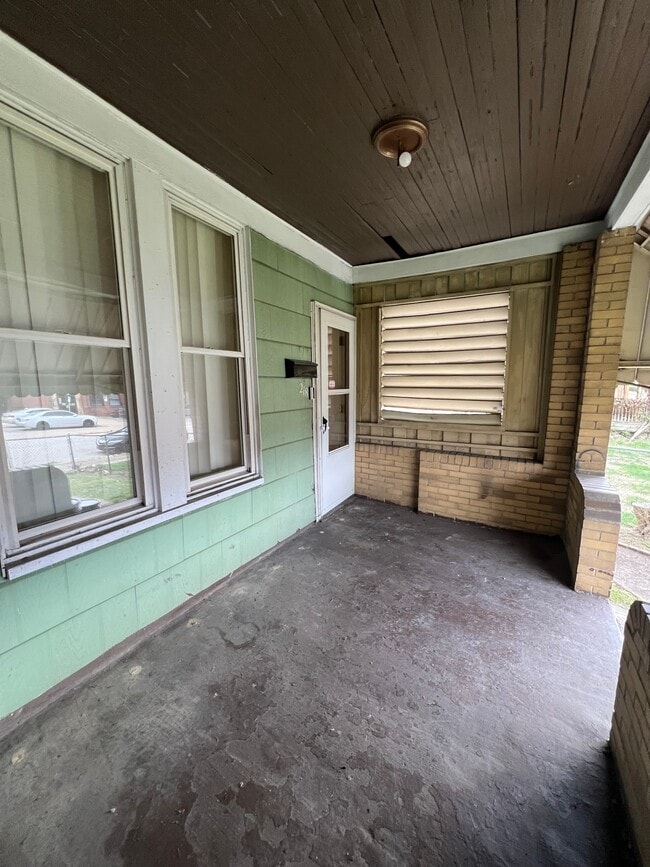 Photo - 218 E 18th Ave