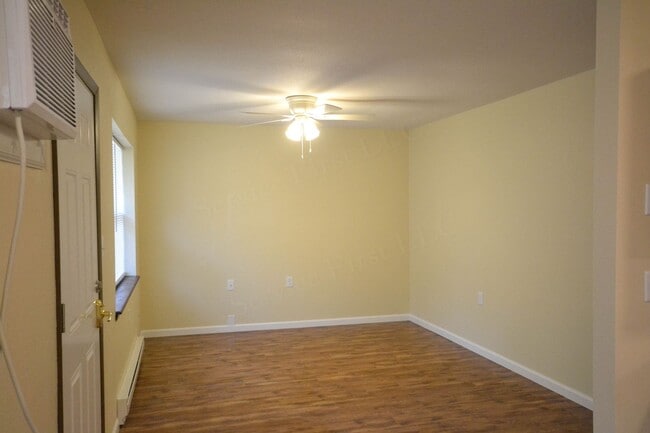 Photo - Longton Apartments Unit 5