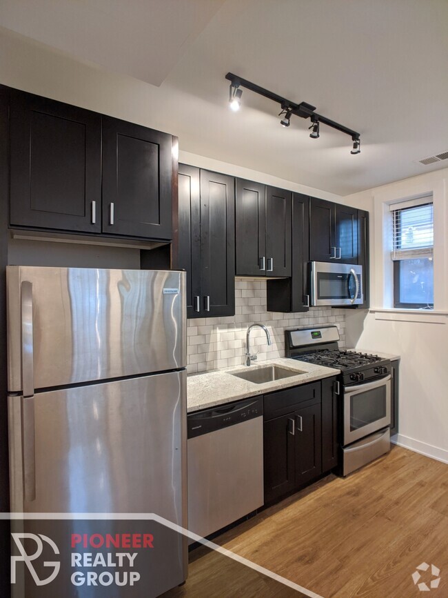 Building Photo - 4628 N Leavitt St Unit GDN Rental