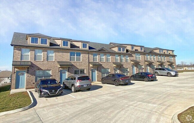 Building Photo - 1000 Henry Pl Blvd Rental