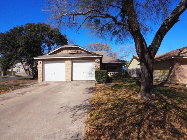 Photo - 404 Burlwood Ct Townhome