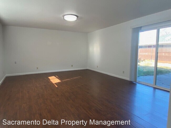 Photo - 4 br, 2 bath House - 4009 Bruce Way