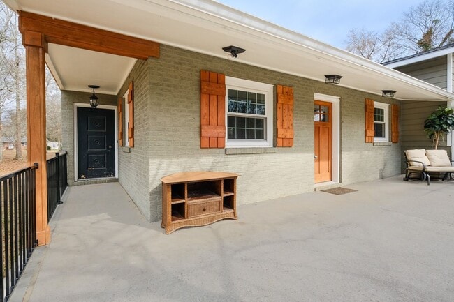 Photo - 54 Whitehead Dr