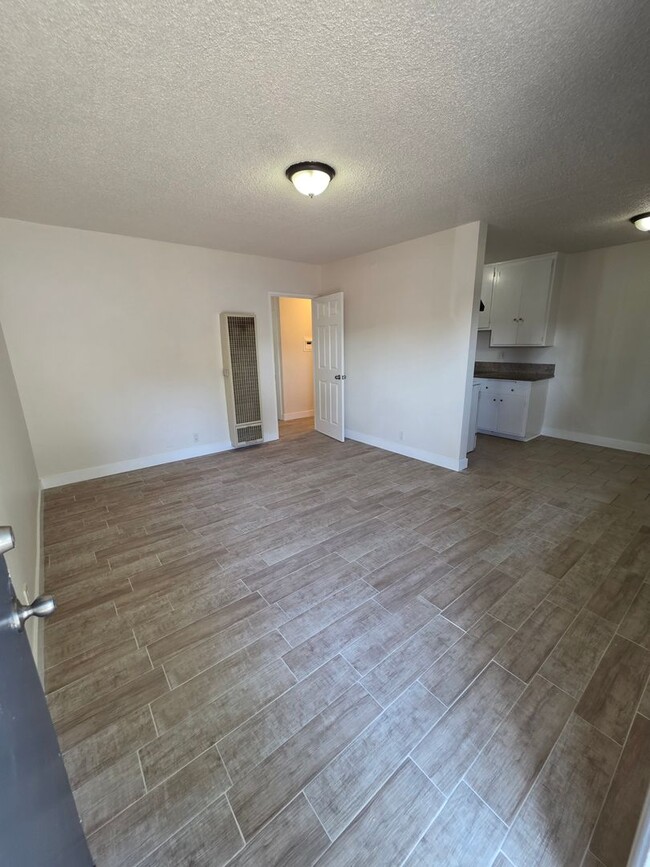 Photo - 4115 Century Blvd