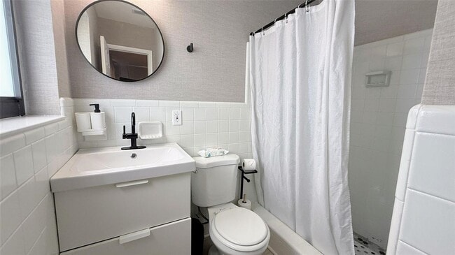 Photo - 433 NW 15th Way