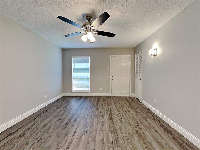 4015 Hartford Dr