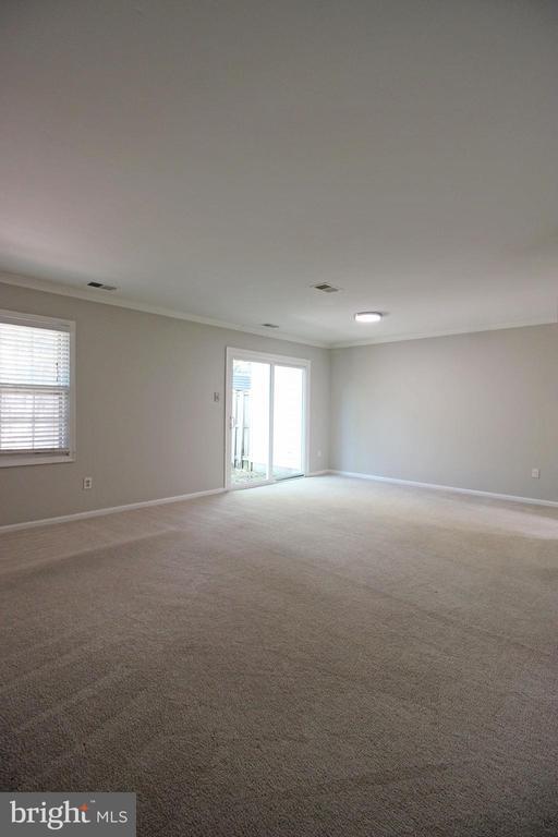 Building Photo - 6530 Yadkin Ct Rental