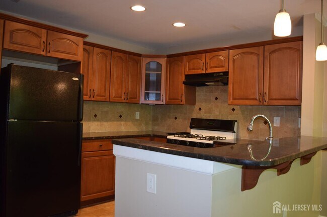 Photo - 6062 Cedar Ct