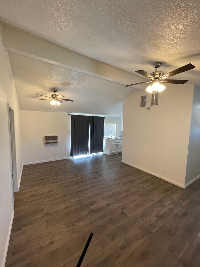 Photo - 7712 Xavier Ave