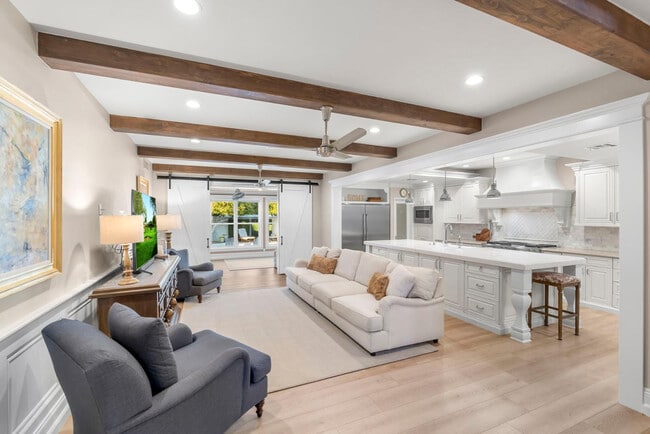 Photo - 1832 E Menlo St