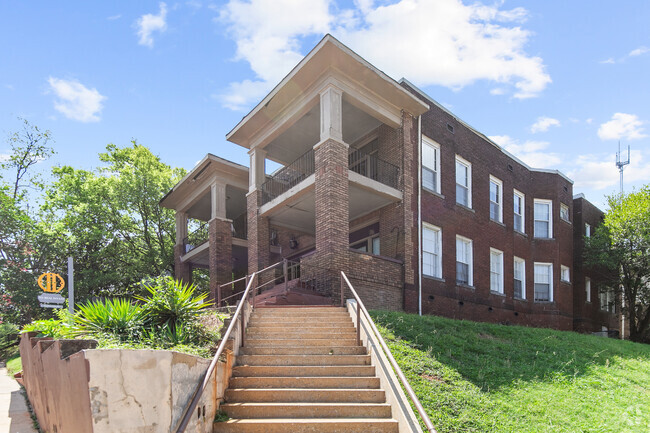 Building Photo - Fleetwood Rental