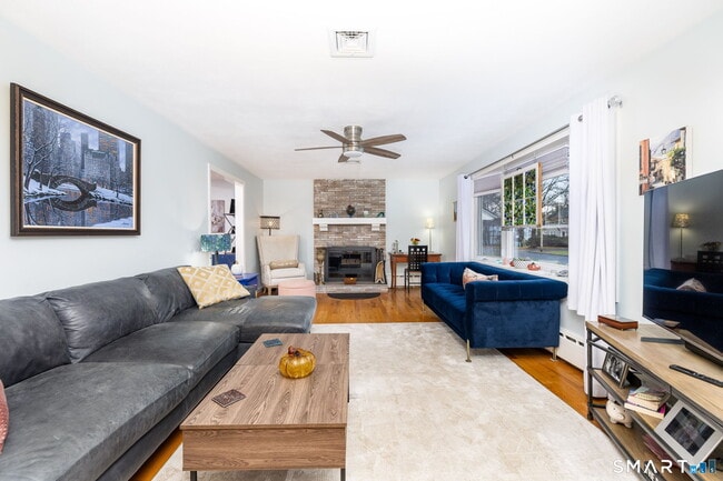 Photo - 14 Haynes Rd