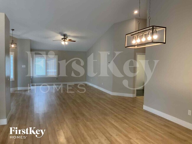 Photo - 7409 Pinto Bluff Dr