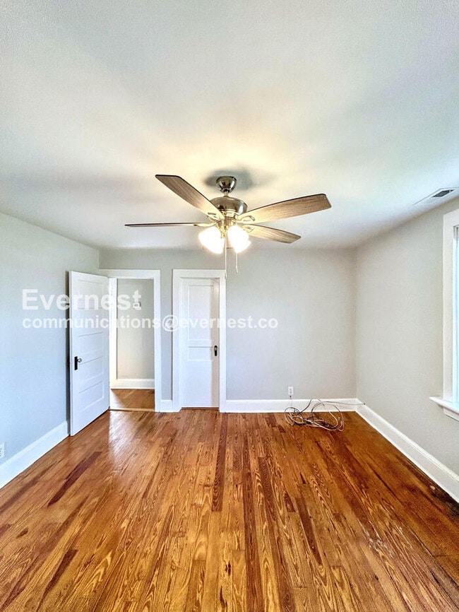 Photo - 901 E Nine Mile Rd Unit b