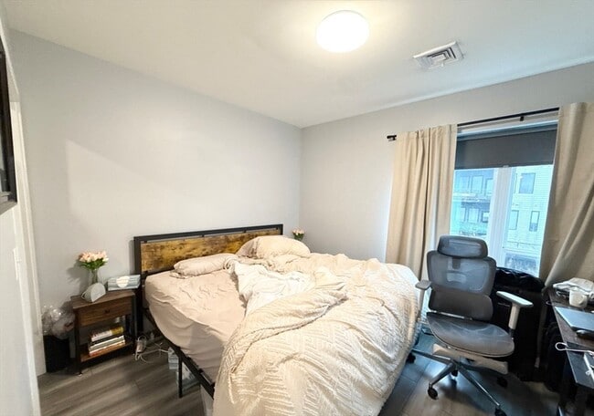 Photo - 55 W Fifth St Unit 301