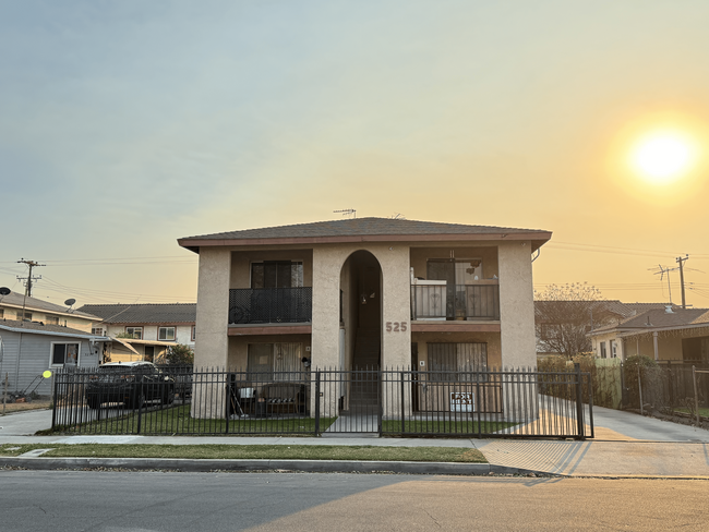 Front of Building - 525 Jacmar Dr Apartments Unit B