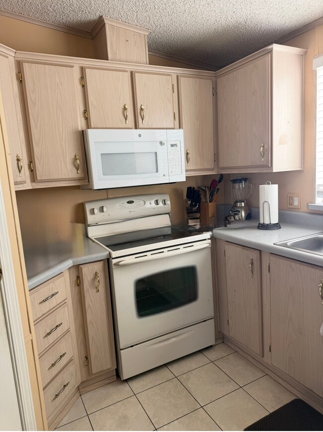 Photo - 6250 S Oakmont Dr