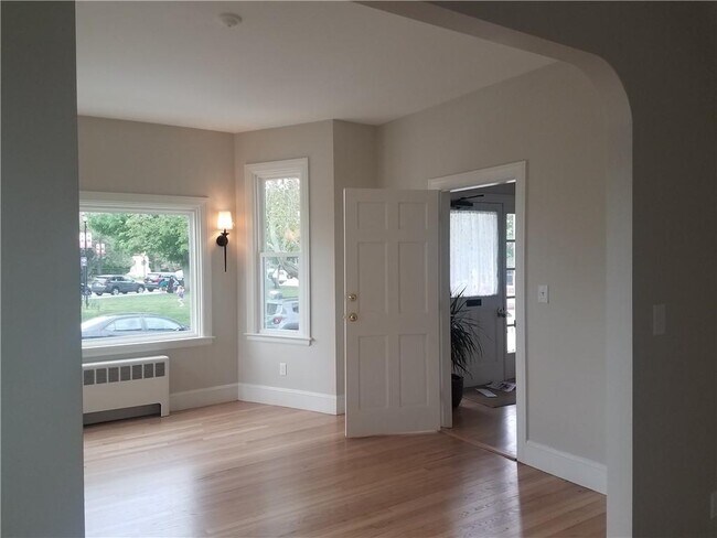 Photo - 6 Equality St Unit 2