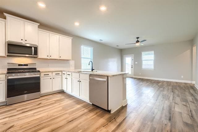 Photo - 909 Emerson Dr
