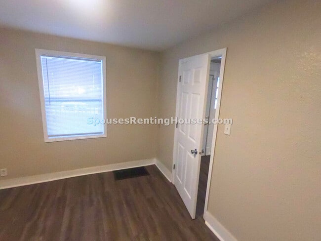 Photo - 3608 N Kenwood Ave