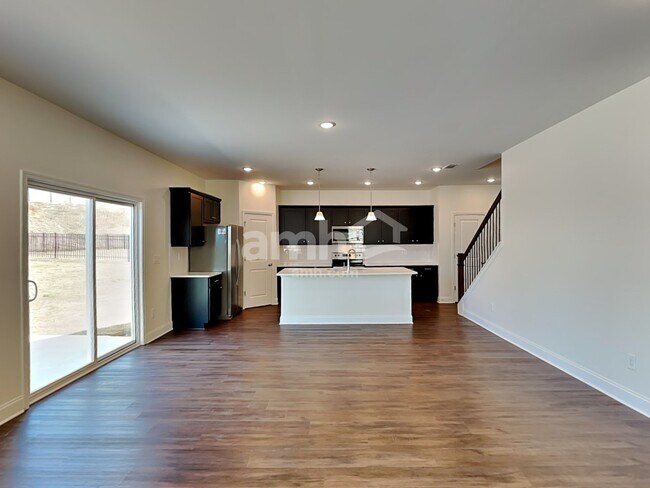 Photo - 3760 Blackshear Pl